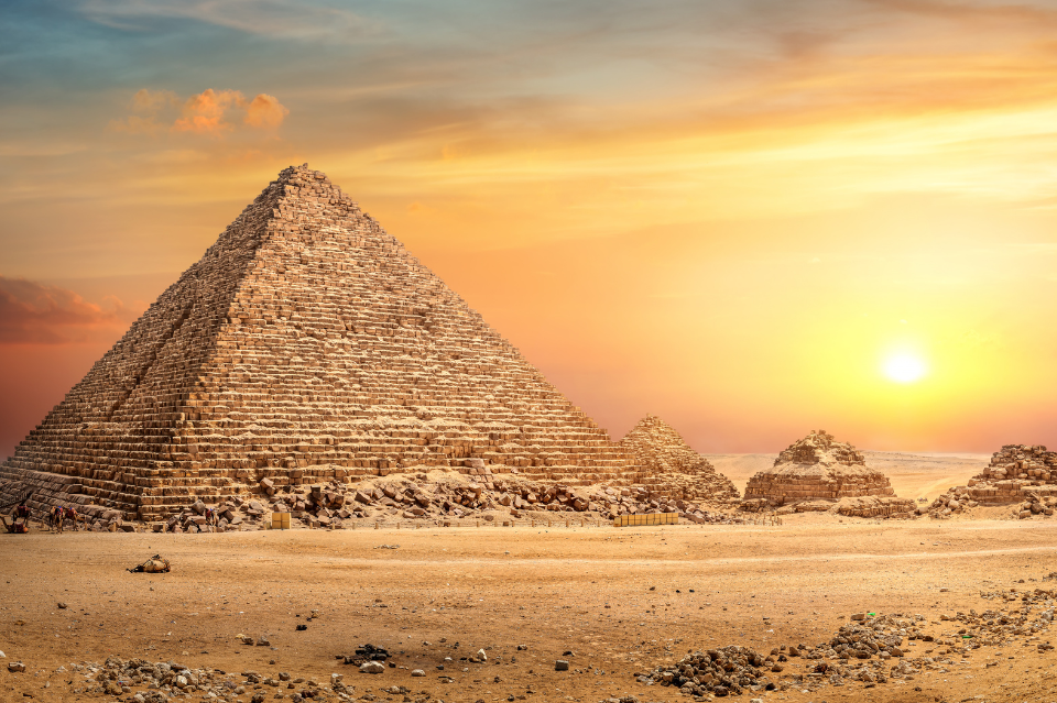 ABDUL LATHIF AL-BAGHDADI DAN MESIR