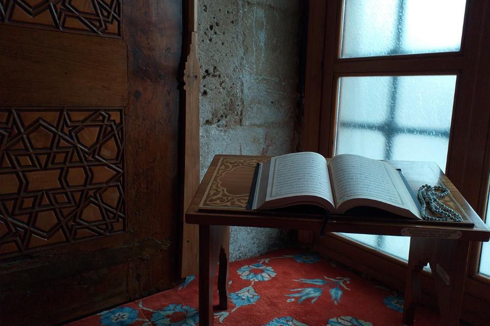 AHMAD BIN HANBAL PENGASAS MAZHAB HANBALI