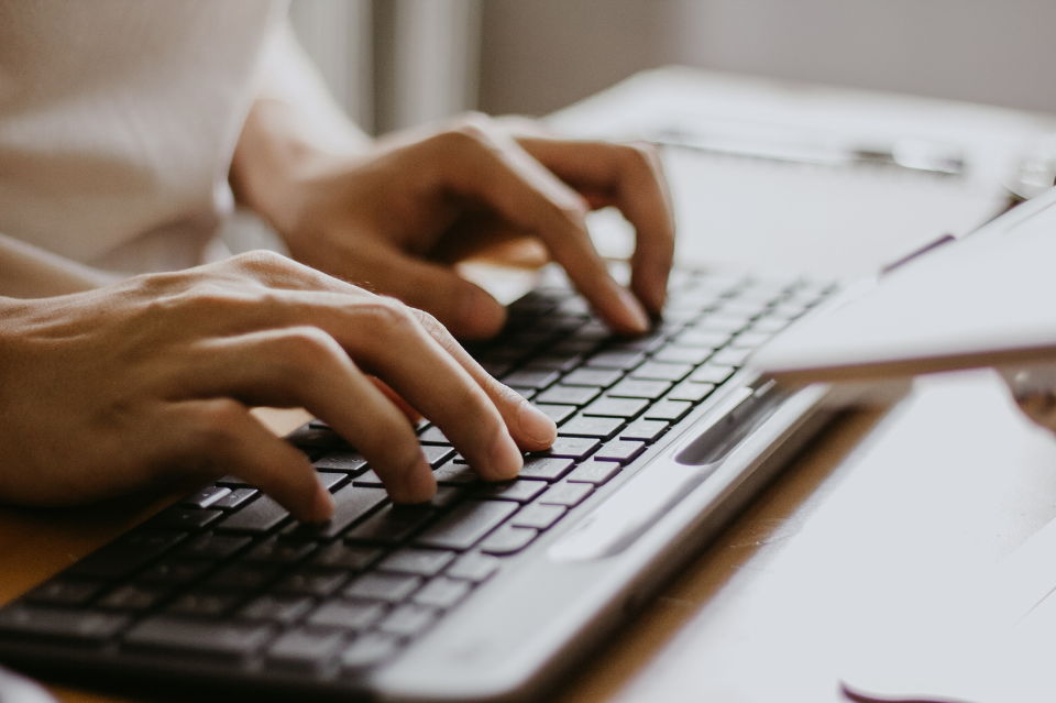 PORNOGRAFI PEROSAK DUNIA MODEN