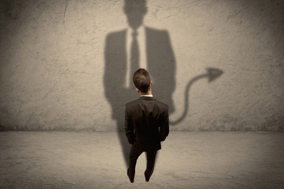 ANTARA POLITIK MADANI DAN IBLIS