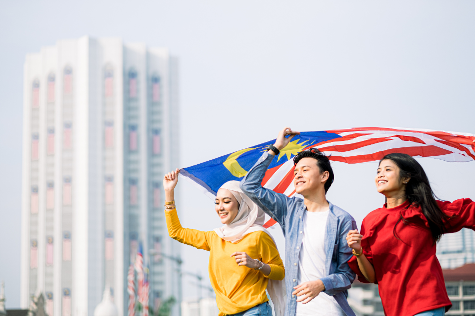 MALAYSIA MADANI DALAM KONTEKS PIAGAM MADINAH