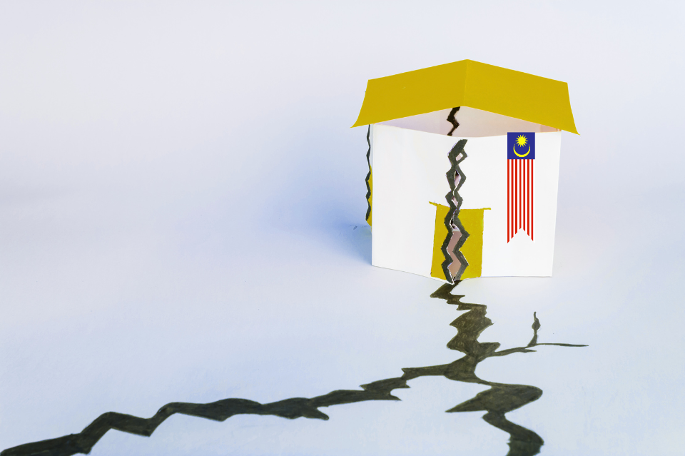 POLITIK KOTOR MEROSAKAN NEGARA