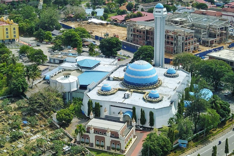 PERUNDANGAN SYARIAH: IHSAN, KEADILAN DAN PENGAJARAN