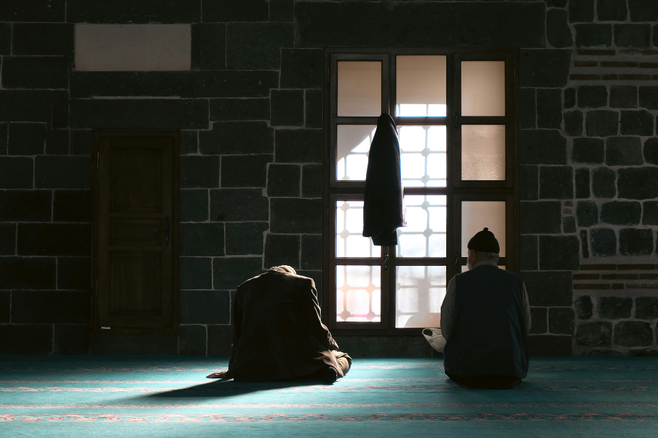 MEMBURU LAILATULQADAR