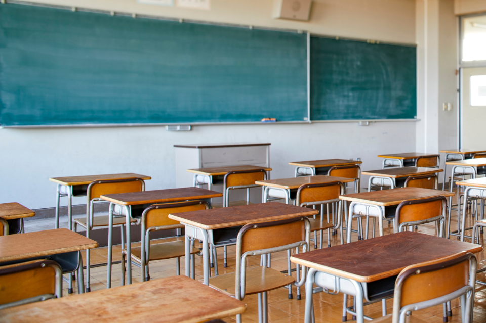 SEKOLAH AGAMA TIDAK BERDAFTAR BAWA MUDARAT